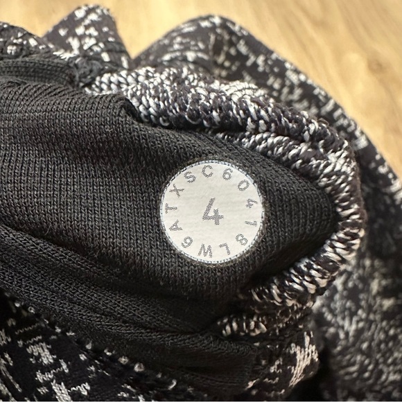 Lululemon Wunder Under High-Rise 21" Luon Cropped Leggings size 4 - Picture 5 of 11